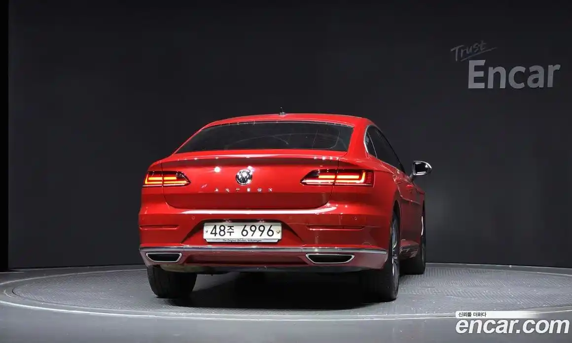 Volkswagen Arteon 2018 2.0 Автомат в Москве № 232174, фото 4