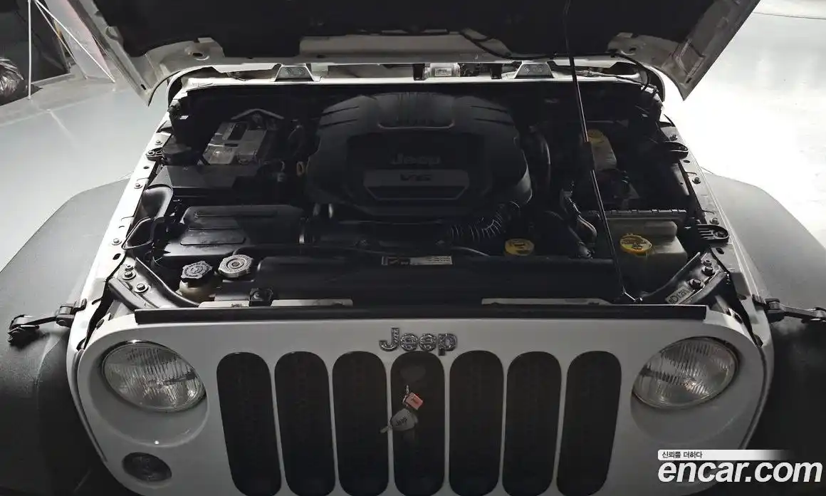 Jeep Wrangler 2016 3.6 Автомат в Москве № 232322, фото 11