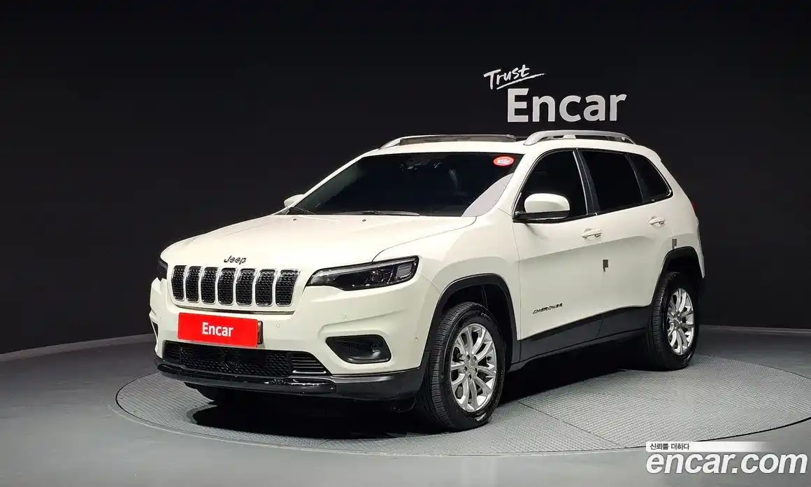 Jeep Cherokee 2019 2.4 Автомат в Москве № 232440, фото 16
