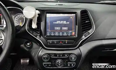 Jeep Cherokee 2019 2.4 Автомат в Москве № 232440, миниатюра 4