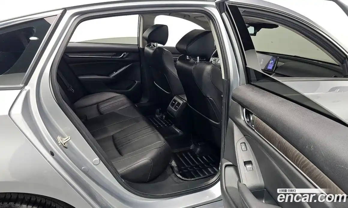 Honda Accord 2019 2.0 Автомат в Москве № 232922, фото 19