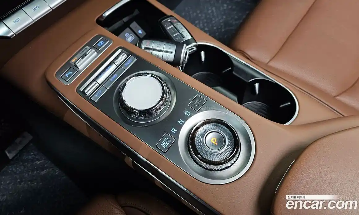 Genesis GV70 2022 2.5 Автомат в Москве № 23674, фото 9