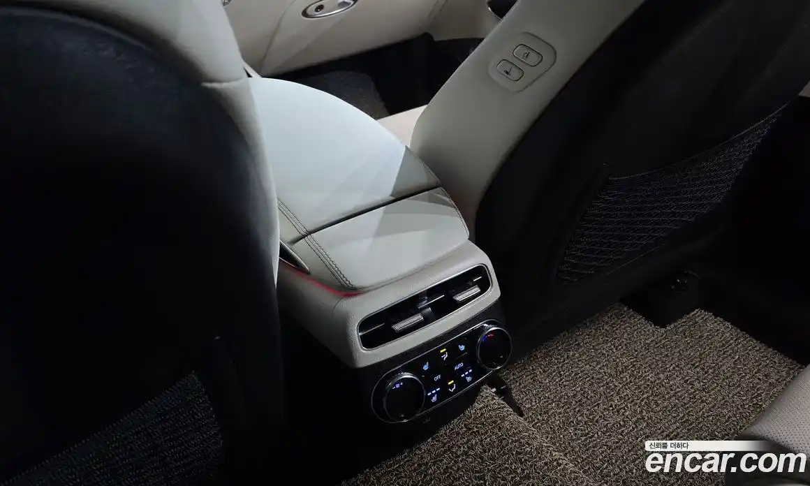 Genesis GV70 2021 2.5 Автомат в Москве № 24713, фото 9