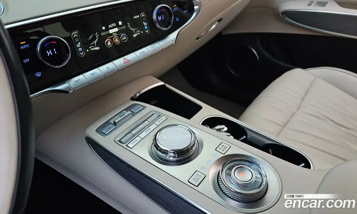 Genesis GV70 2021 2.5 Автомат в Москве № 25296, фото 18