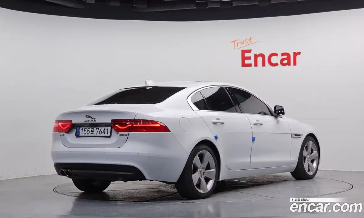 Jaguar XE 2017 2.0 Автомат в Москве № 256087, фото 12
