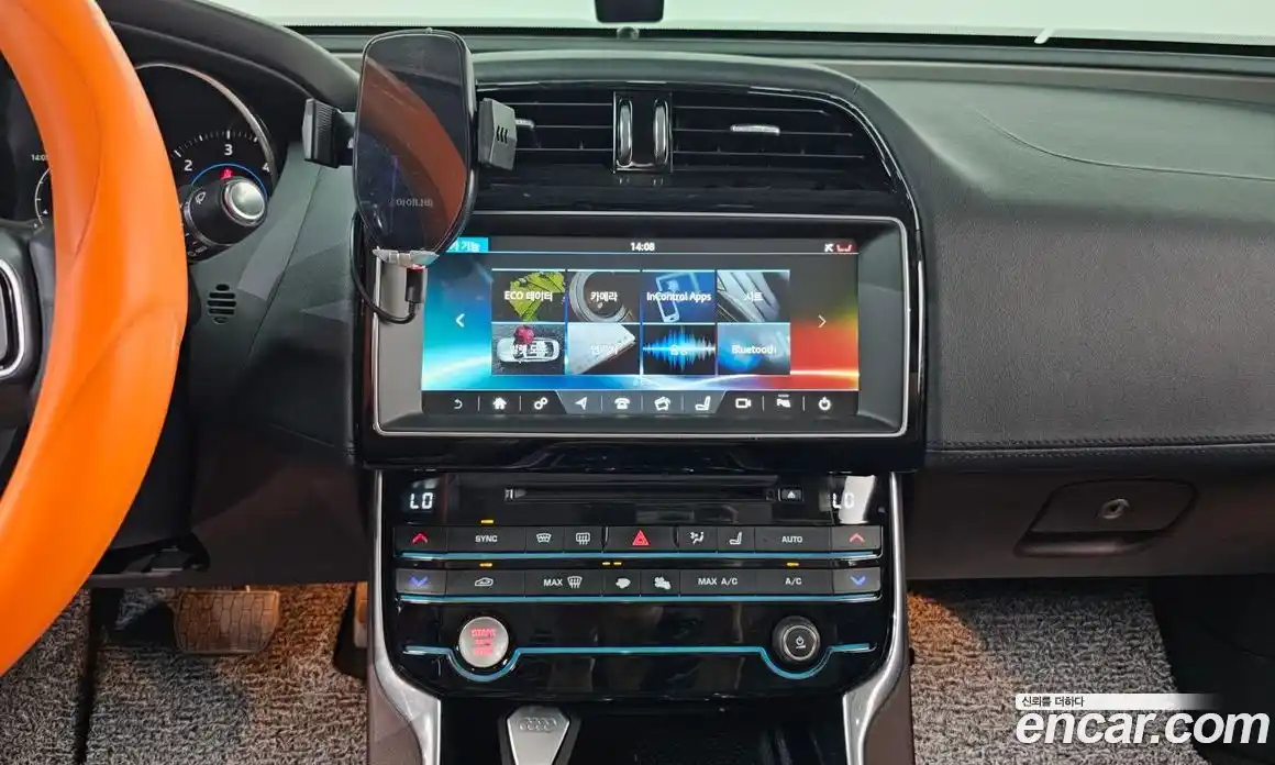 Jaguar XE 2017 2.0 Автомат в Москве № 256087, фото 14