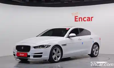 Jaguar XE 2017 2.0 Автомат в Москве № 256087, миниатюра 2