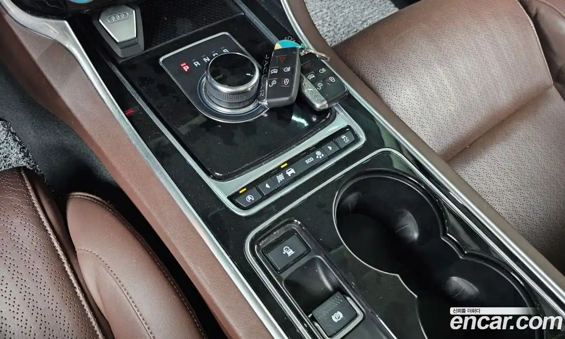 Jaguar XE 2017 2.0 Автомат в Москве № 256087, фото 3