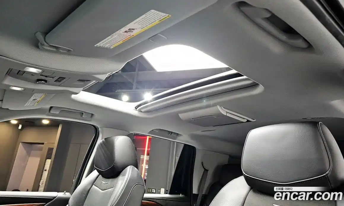 Cadillac Escalade 2018 6.2 Автомат в Москве № 256465, фото 13