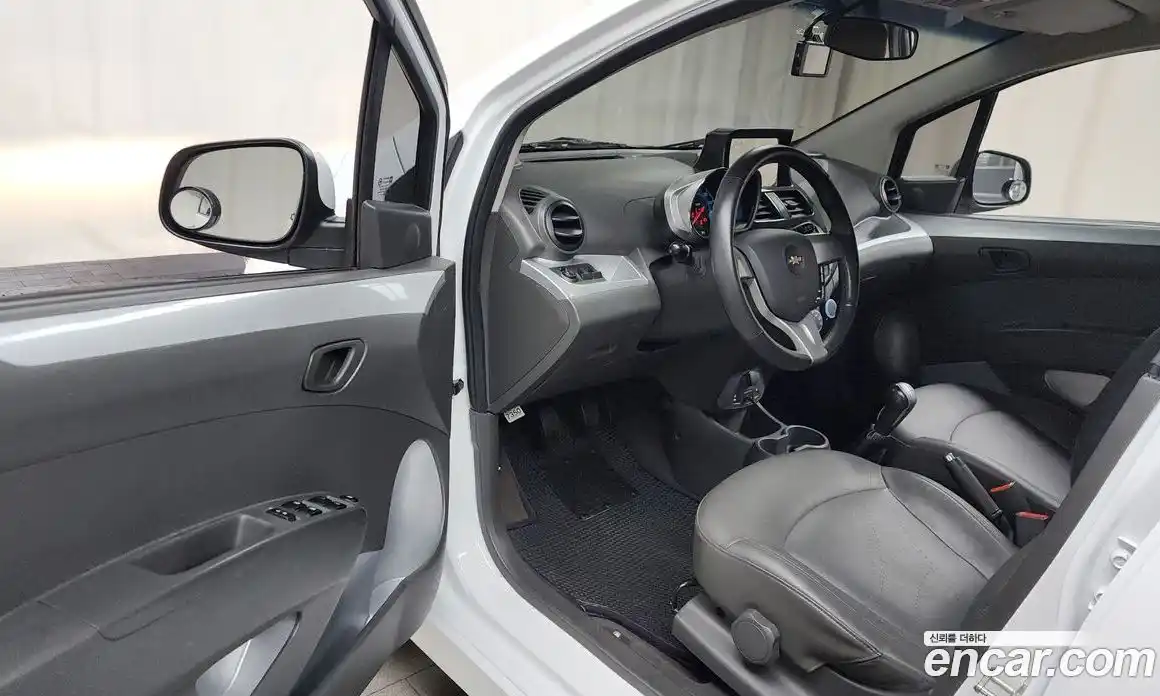 Chevrolet Spark 2014 1.0 Механическая в Москве № 26467, фото 13