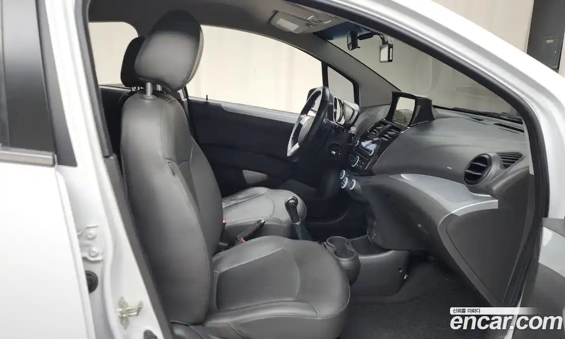 Chevrolet Spark 2014 1.0 Механическая в Москве № 26467, фото 5