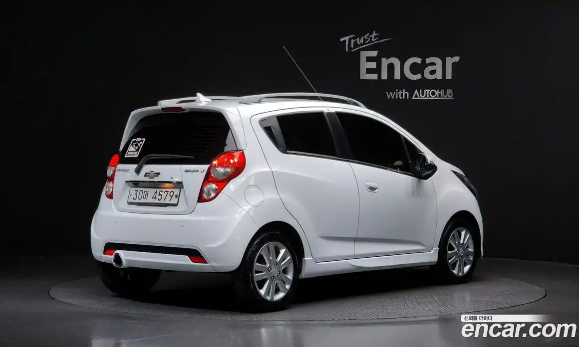 Chevrolet Spark 2014 1.0 Механическая в Москве № 26467, фото 8