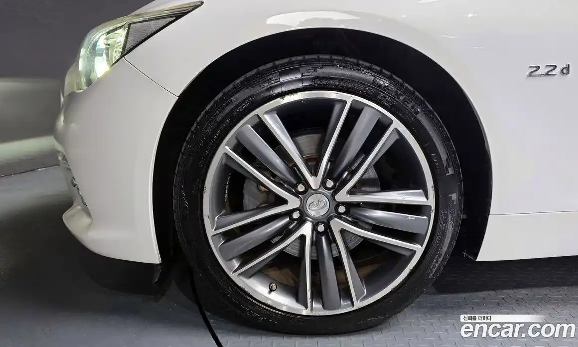 Infiniti Q50 2014 2.1 Автомат в Москве № 267249, фото 9