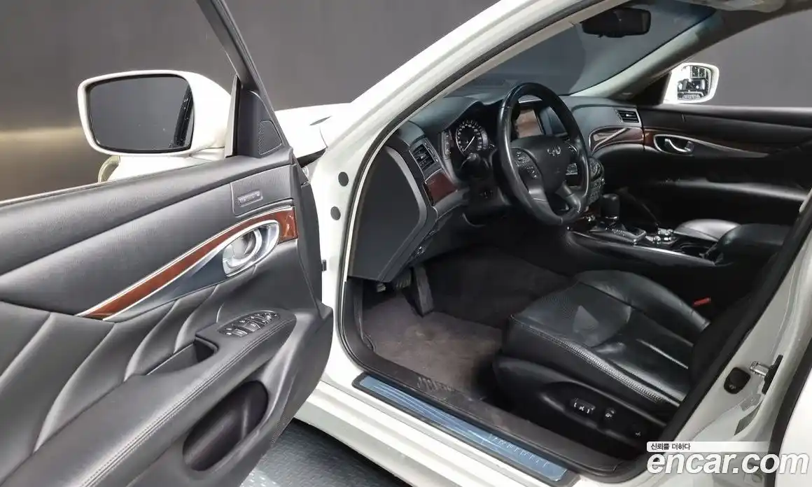 Infiniti M 2012 3.7 Автомат в Москве № 268404, фото 20