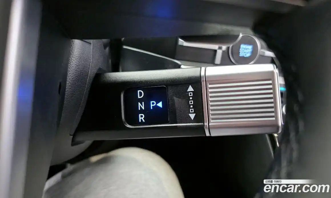 Hyundai Santa Fe 2024 2.5 Автомат в Москве № 281647, фото 5