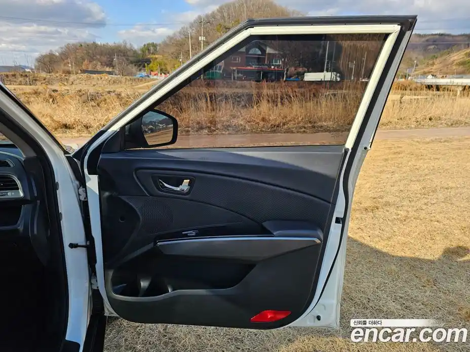 SsangYong TIBOLI 2018 1.6 Автомат в Москве № 291682, фото 19