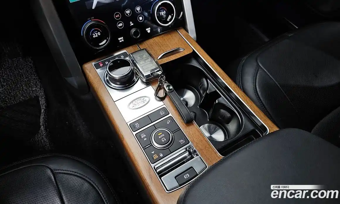 Land Rover Range-Rover 2018 5.0 Автомат в Москве № 298214, фото 13