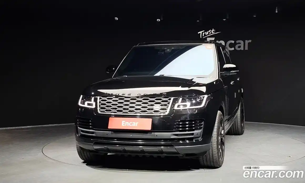 Land Rover Range-Rover 2018 5.0 Автомат в Москве № 298214, фото 18