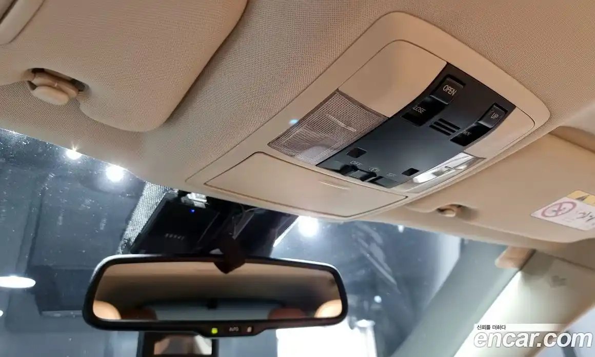 Lexus CT200h 2017 1.8 Автомат в Москве № 300738, фото 13