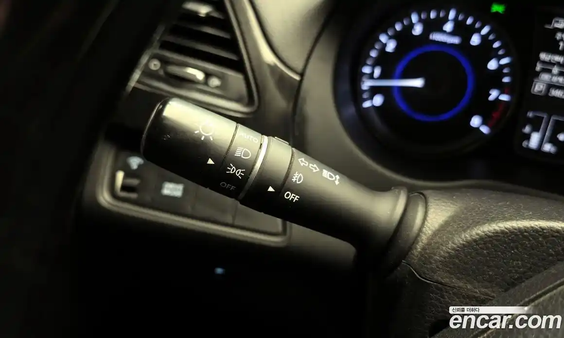 Hyundai Grandeur 2016 2.4 Автомат в Москве № 303653, фото 20