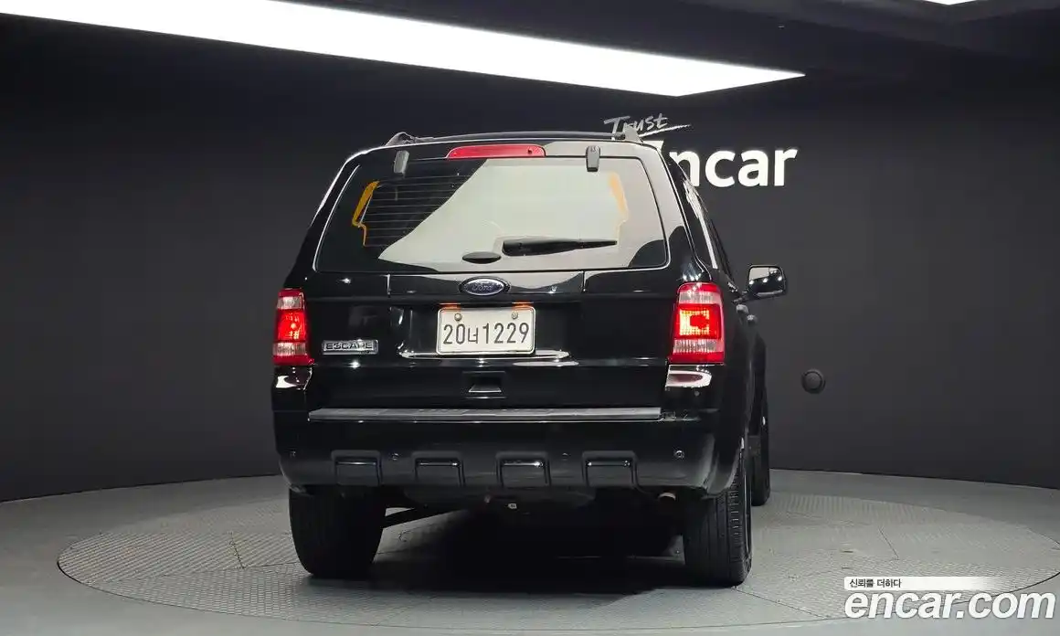 Ford Escape 2011 2.5 Автомат в Москве № 303714, фото 4