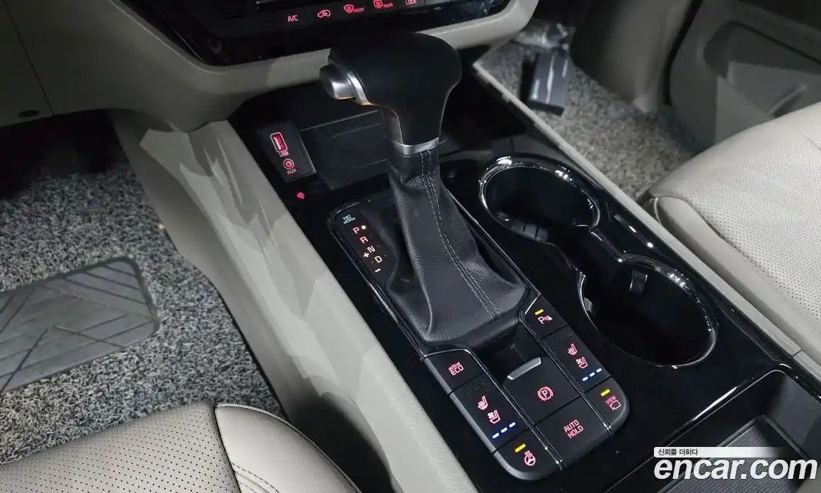 Kia Canival 2020 3.3 Автомат в Москве № 321252, фото 9