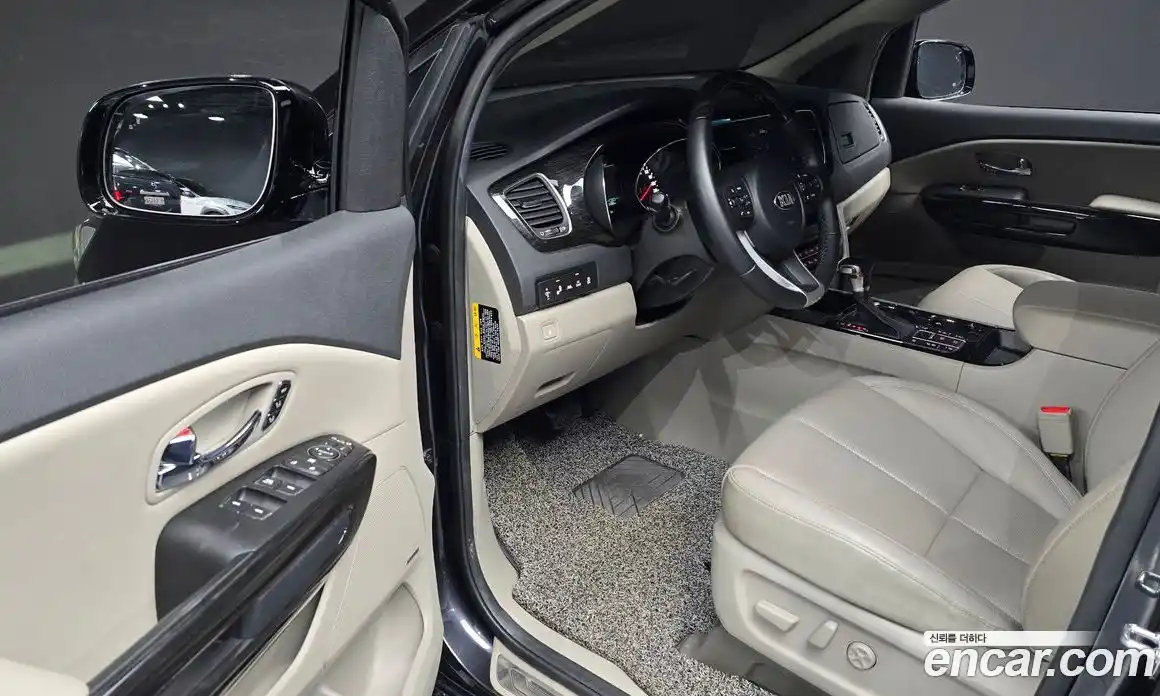 Kia Canival 2020 3.3 Автомат в Москве № 321252, фото 10