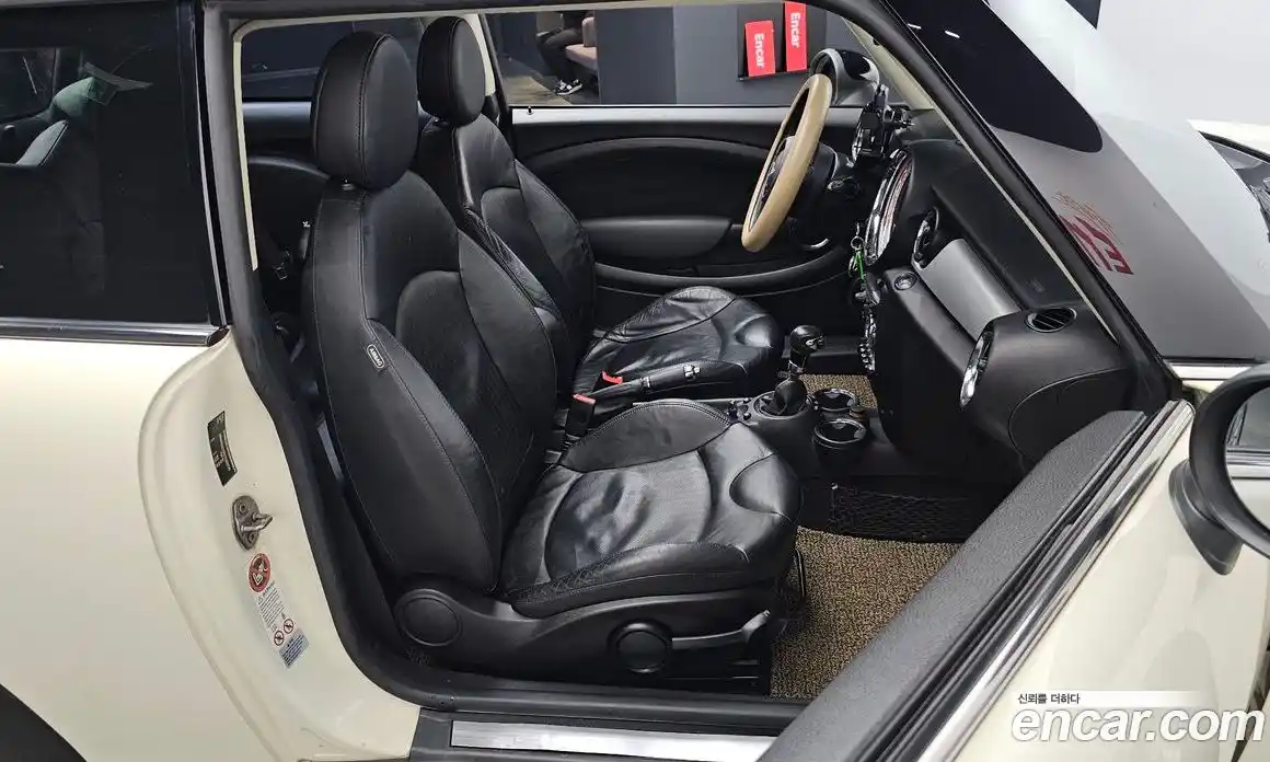 Mini Cooper 2012 1.6 Автомат в Москве № 329275, фото 11