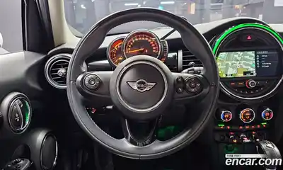 Mini Cooper, 2016