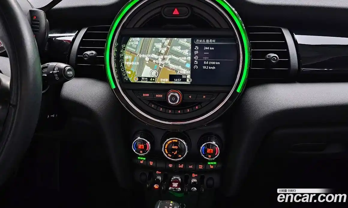 Mini Cooper 2016 1.5 Автомат в Москве № 329380, фото 5