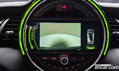 Mini Cooper 2016 1.5 Автомат в Москве № 329380, миниатюра 8