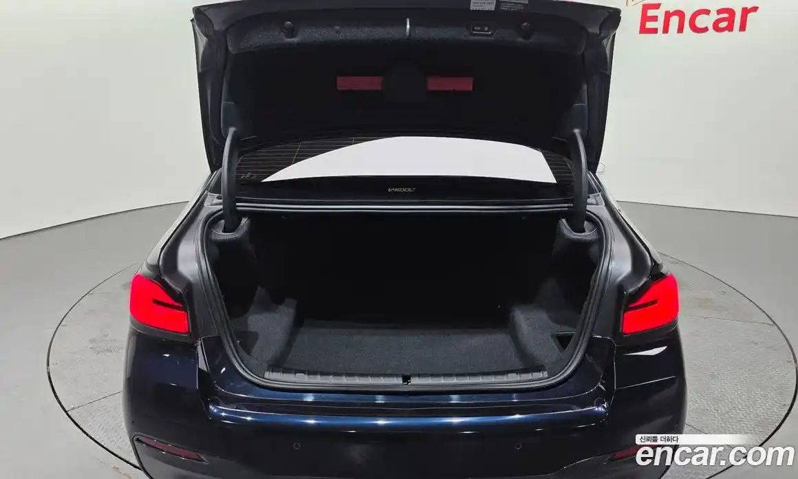 BMW 5-Series 2023 2.0 Автомат в Москве № 335371, фото 16