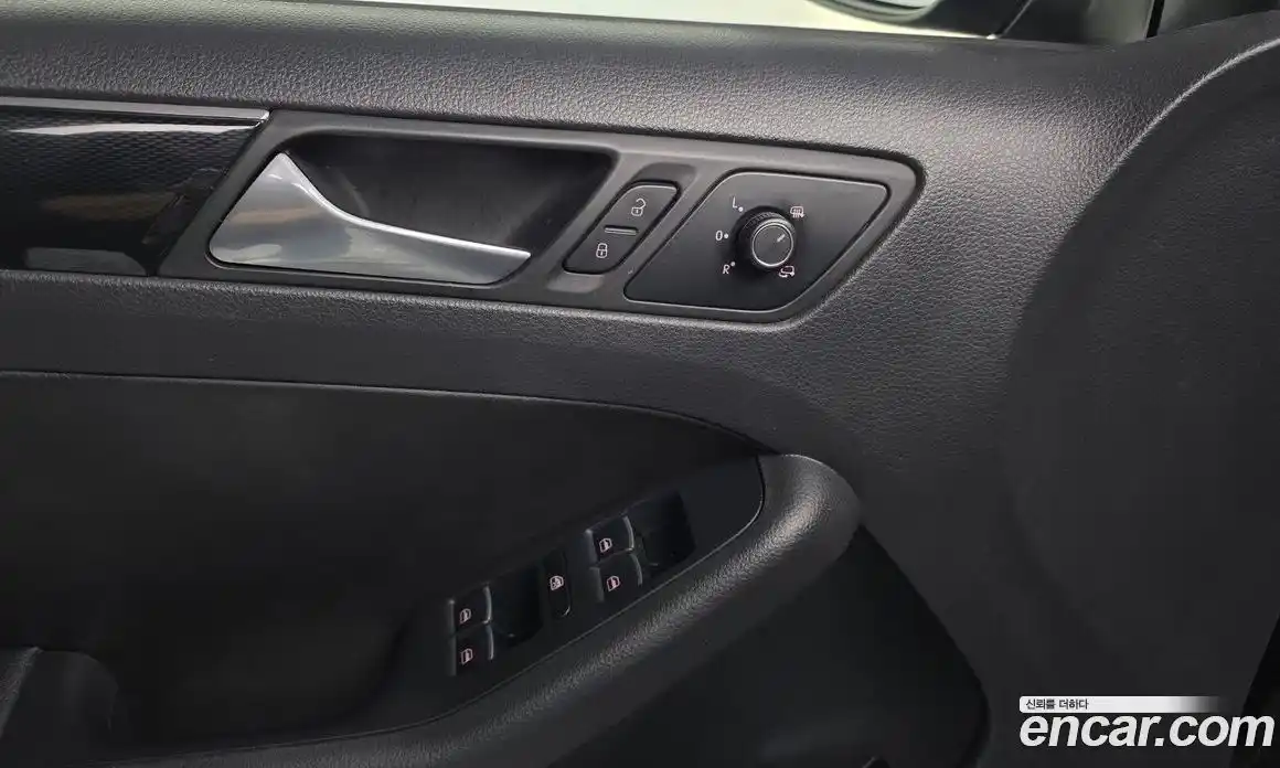 Volkswagen Jetta 2015 2.0 Автомат в Москве № 358494, фото 17