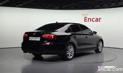 Volkswagen Jetta 2015 2.0 Автомат в Москве № 358494, миниатюра 2