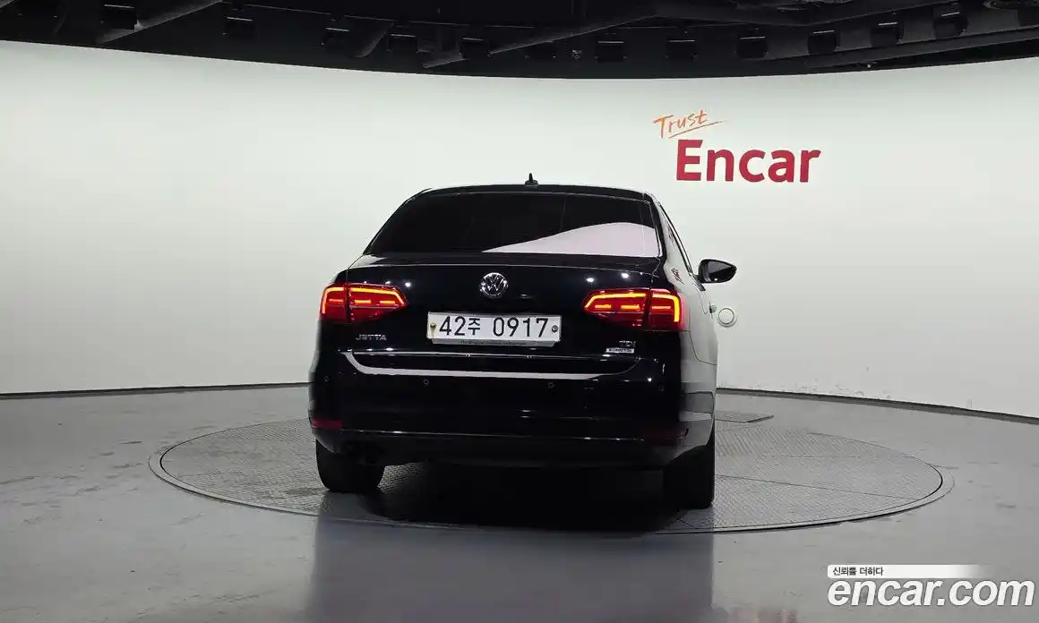 Volkswagen Jetta 2015 2.0 Автомат в Москве № 358494, фото 4