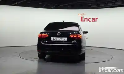 Volkswagen Jetta 2015 2.0 Автомат в Москве № 358494, миниатюра 4