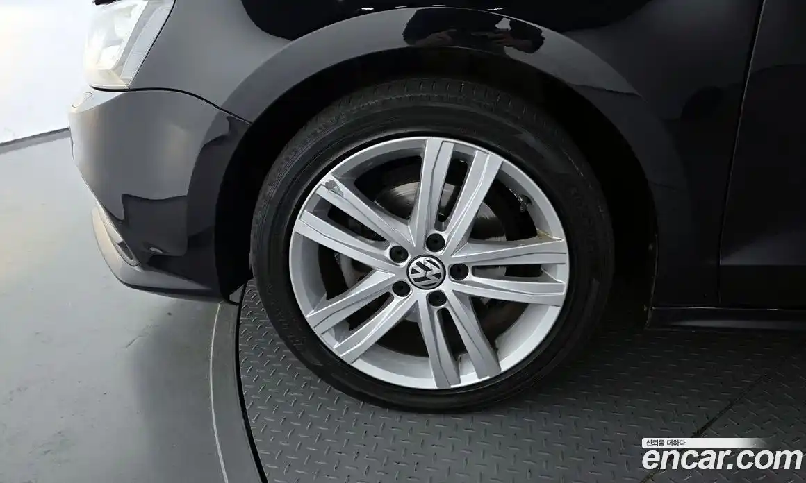 Volkswagen Jetta 2015 2.0 Автомат в Москве № 358494, фото 5