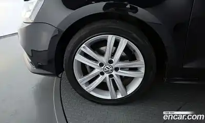 Volkswagen Jetta 2015 2.0 Автомат в Москве № 358494, миниатюра 5