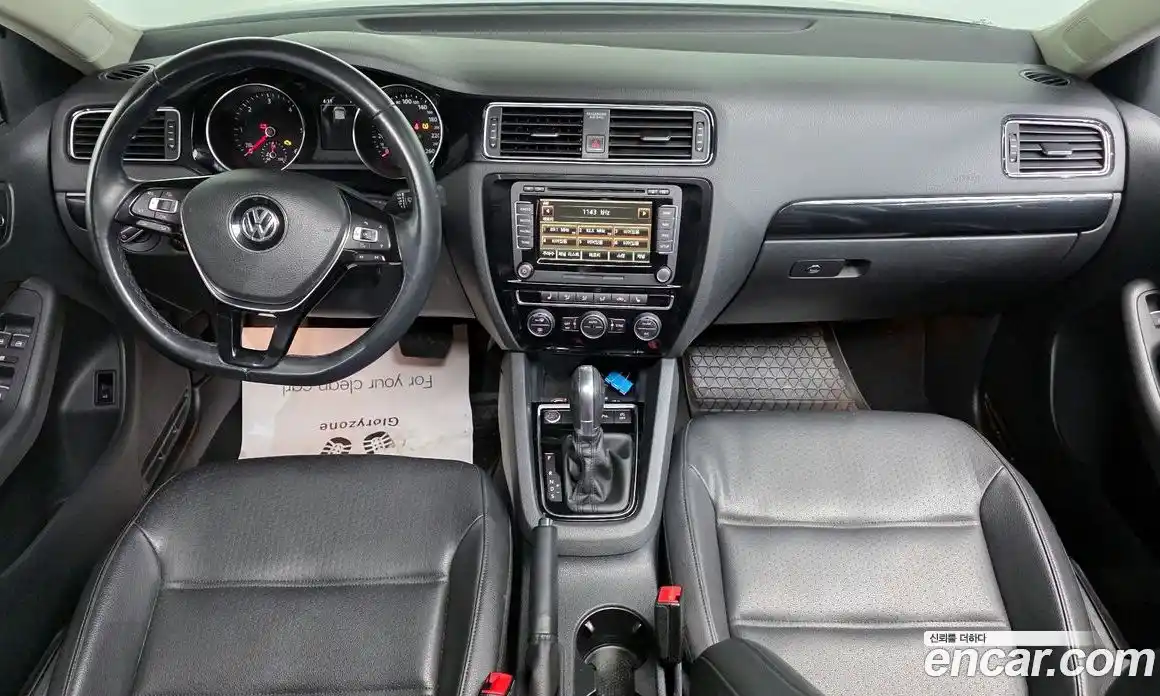 Volkswagen Jetta 2015 2.0 Автомат в Москве № 358494, фото 7