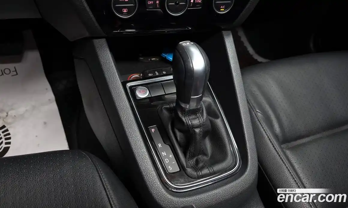 Volkswagen Jetta 2015 2.0 Автомат в Москве № 358494, фото 9