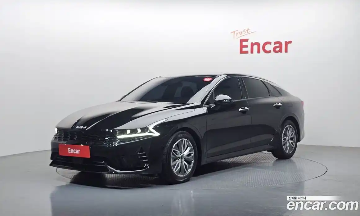 Kia K5 2023 2.0 Автомат в Москве № 358805, фото 1