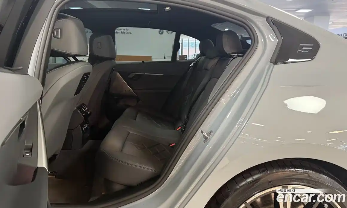 BMW 5-Series 2025 2.0 Автомат в Москве № 361310, фото 10