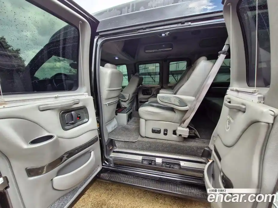 Chevrolet Express Van 2010 5.3 Автомат в Москве № 363910, фото 16