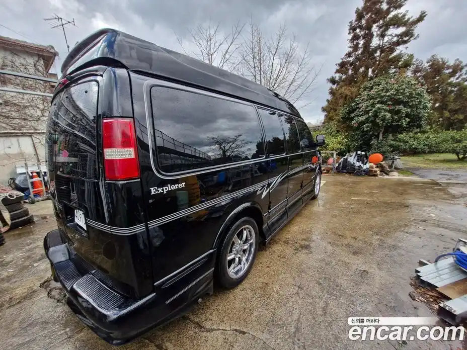 Chevrolet Express Van 2010 5.3 Автомат в Москве № 363910, фото 10