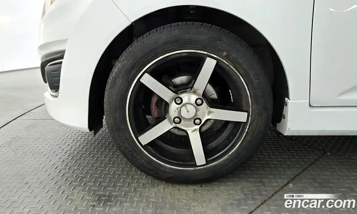 Chevrolet Spark 2014 1.0 Автомат в Москве № 36687, фото 5