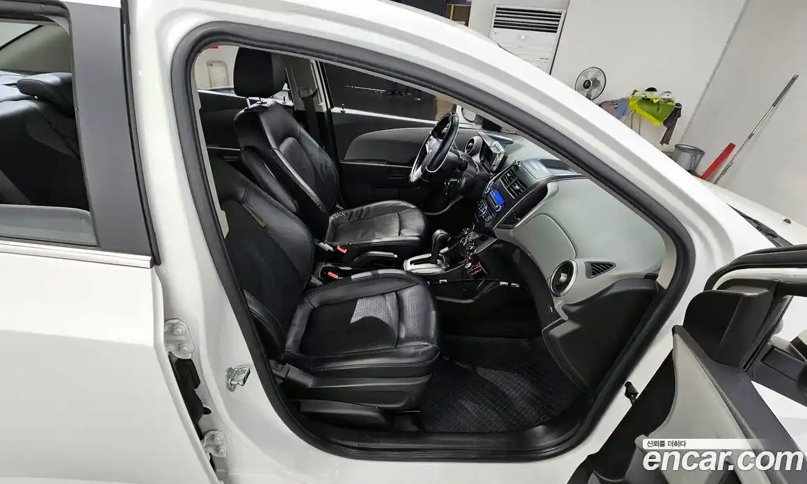 Chevrolet Aveo 2013 1.6 Автомат в Москве № 36705, фото 16