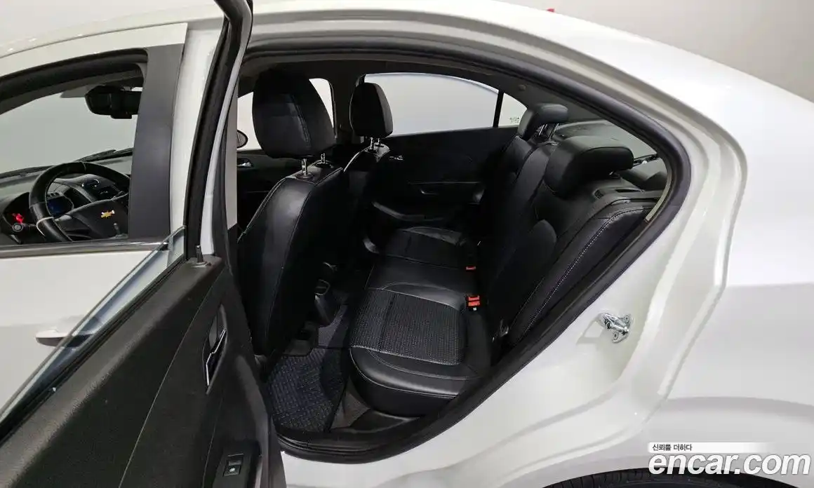 Chevrolet Aveo 2013 1.6 Автомат в Москве № 36705, фото 6