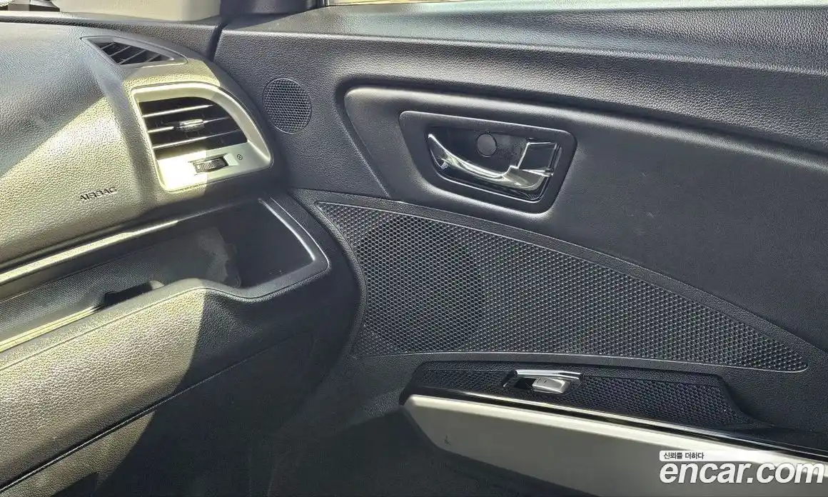 SsangYong TIBOLI 2016 1.6 Автомат в Москве № 368877, фото 15