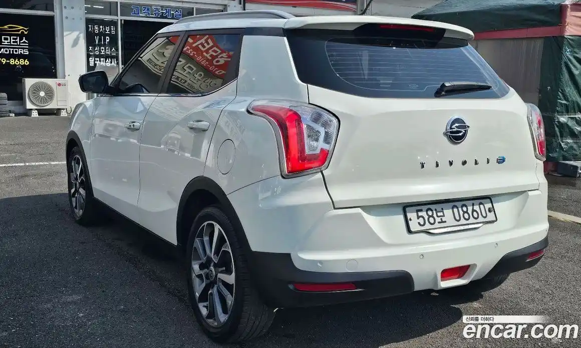 SsangYong TIBOLI 2016 1.6 Автомат в Москве № 368877, фото 4