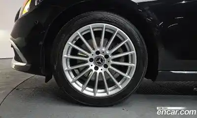 Mercedes-Benz E-Class 2023 2.0 Автомат в Москве № 371964, миниатюра 4